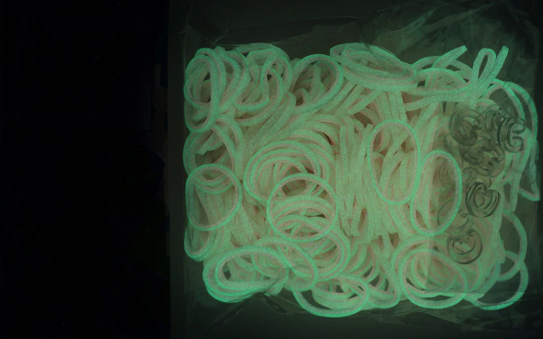 Rainbow Loom USA Webstore RL Band (Galaxy 300) Green/Pink 2 Rainbow Loom USA Webstore RL Band (Galaxy 300) Green/Pink