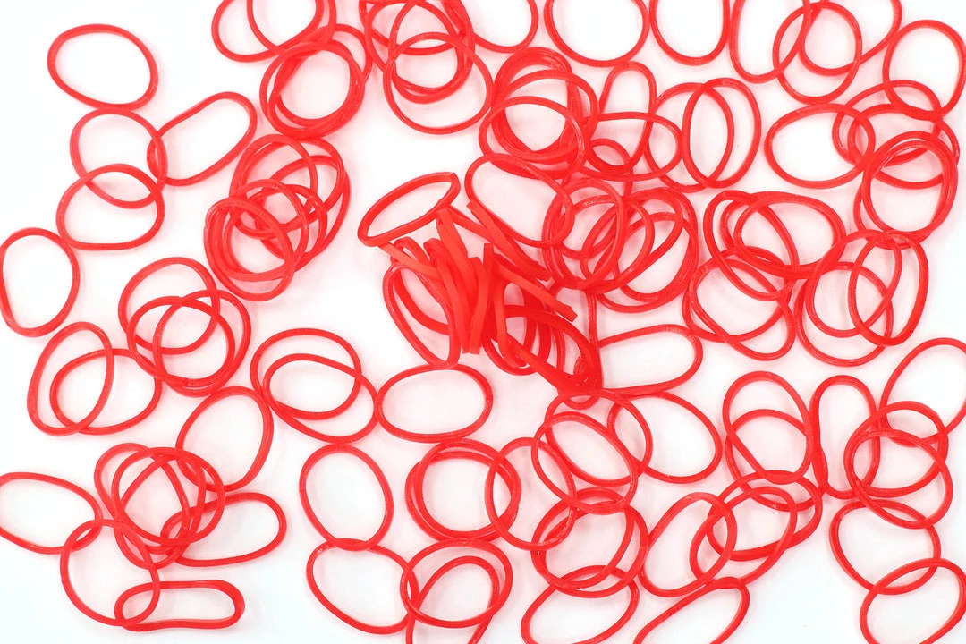 Choon's Design LLC Rainbow Loom Rubber Bands RL Band (Opaque) Red (New Formulation) 2 Choon's Design LLC Rainbow Loom Rubber Bands RL Band (Opaque) Red (New Formulation)